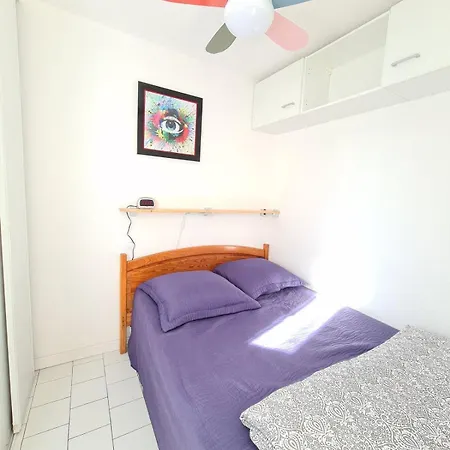 Close To The Port And The Beach! *